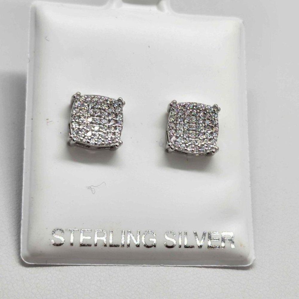 Brand New   Sterling Silver 925 Square  Design Earrings